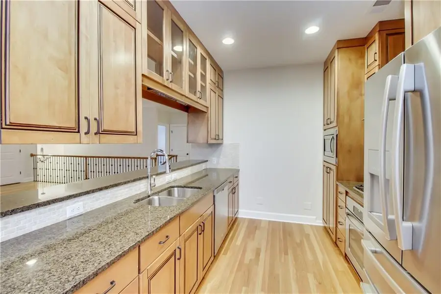 10209 Beverly Street, Overland Park, KS 66207 - #3