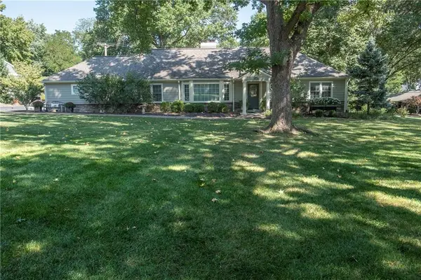 9643 High Drive, Leawood, KS 66206
