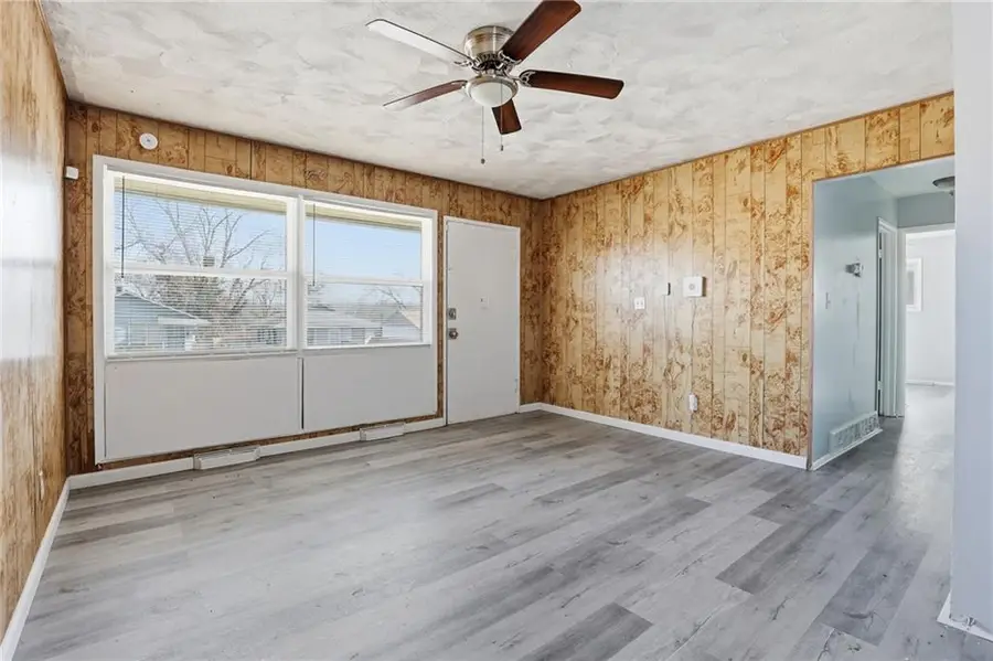 4602 Lister Ave Avenue, Kansas City, MO 64130 - #3