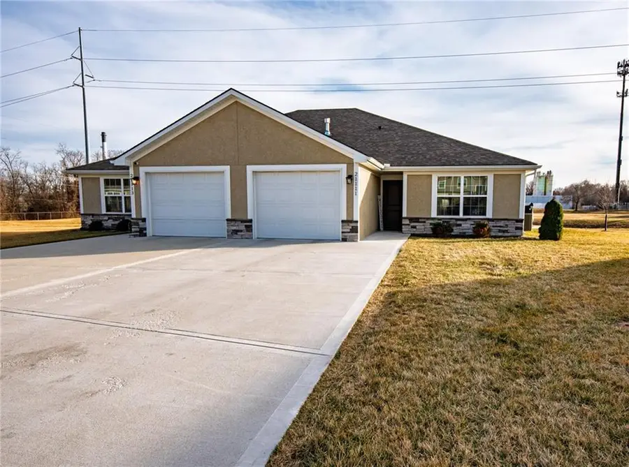 21111 E 8 Street S, Independence, MO 64056 - #3