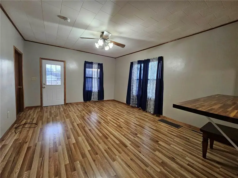 601 S Park Street, Girard, KS 66743 - #2