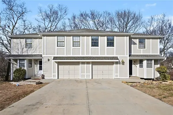 9008 W 77th Street, Overland Park, KS 66204