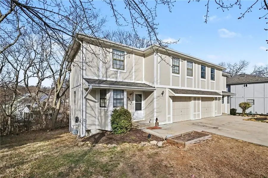 9008 W 77th Street, Overland Park, KS 66204 - #3