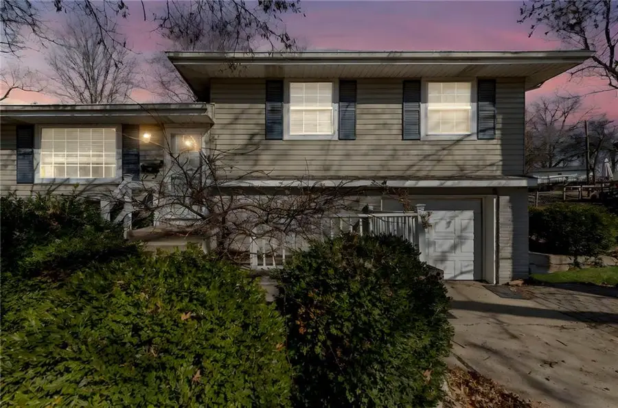 7932 NE 53rd Terrace, Kansas City, MO 64119 - #2