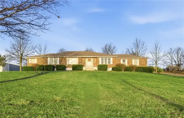 31101 Tyer Road, Grain Valley, MO 64029