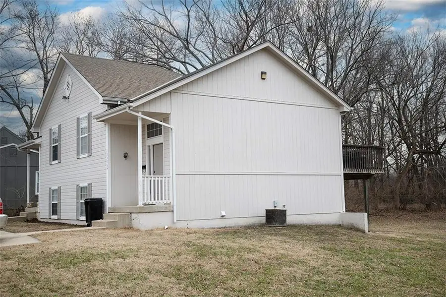 13305 7th #a & #b Street, Grandview, MO 64030 - #2