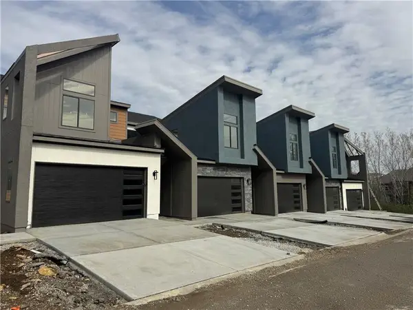 22142 W 116th Terrace, Olathe, KS 66061