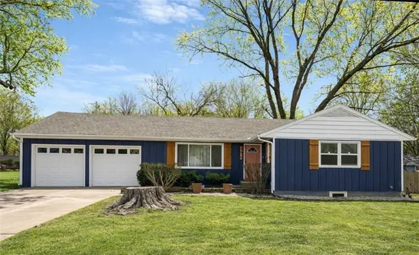 134 Woodland Road, Lansing, KS 66043