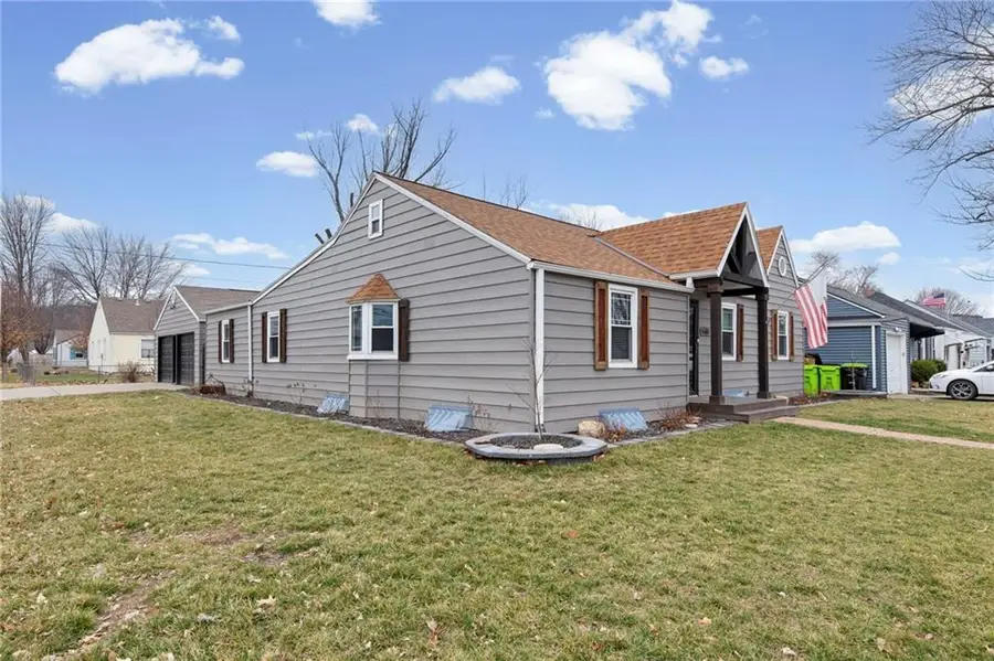 1400 E 21st Avenue, Kansas City, MO 64116 - #2