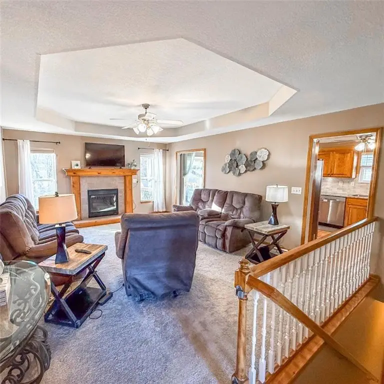 601 SW Creek Ridge Drive, Grain Valley, MO 64029 - #2