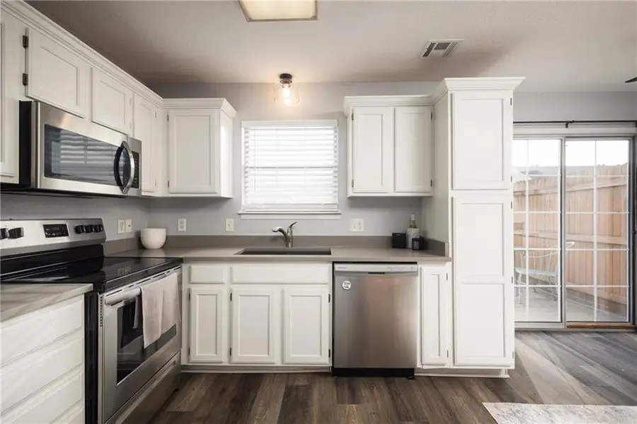 5707 NW Sunrise Meadow Circle, Lees Summit, MO 64064 - #3