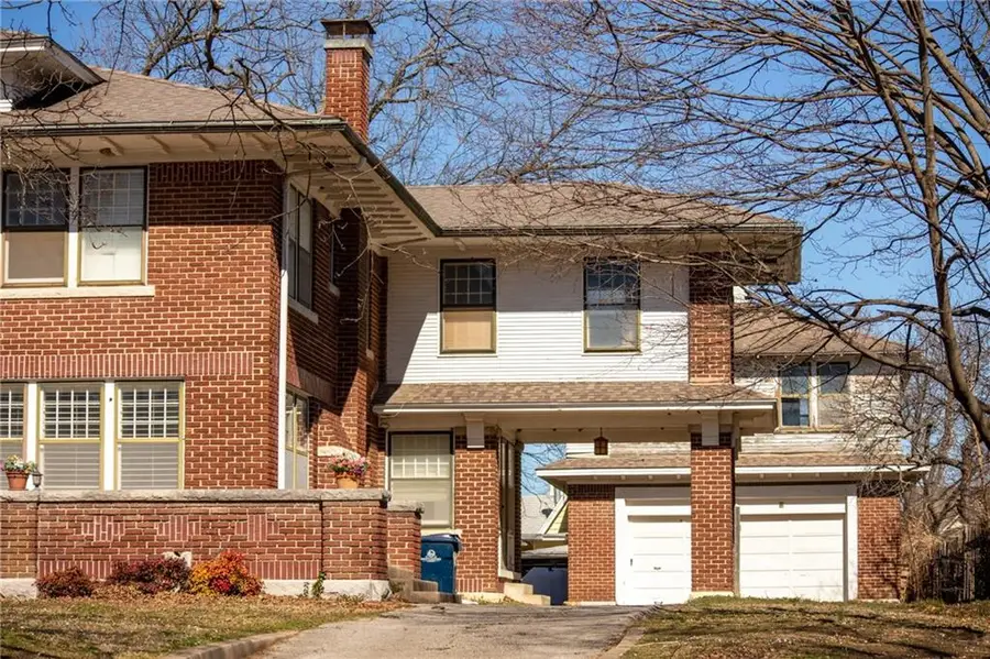 318 E Locust Street, Independence, KS 67301 - #3