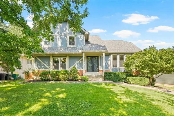 7808 Long Avenue, Lenexa, KS 66216