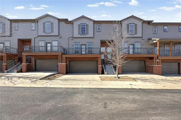 5245 Overland Drive #B25, Lawrence, KS 66049