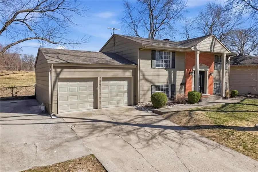 7948 NE 56th Street, Kansas City, MO 64119 - #2