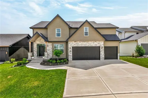 7643 N Sycamore Avenue, Kansas City, MO 64158