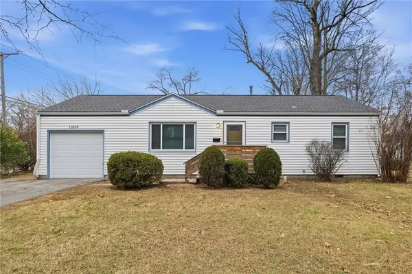 11820 W 70 Street, Shawnee, KS 66203