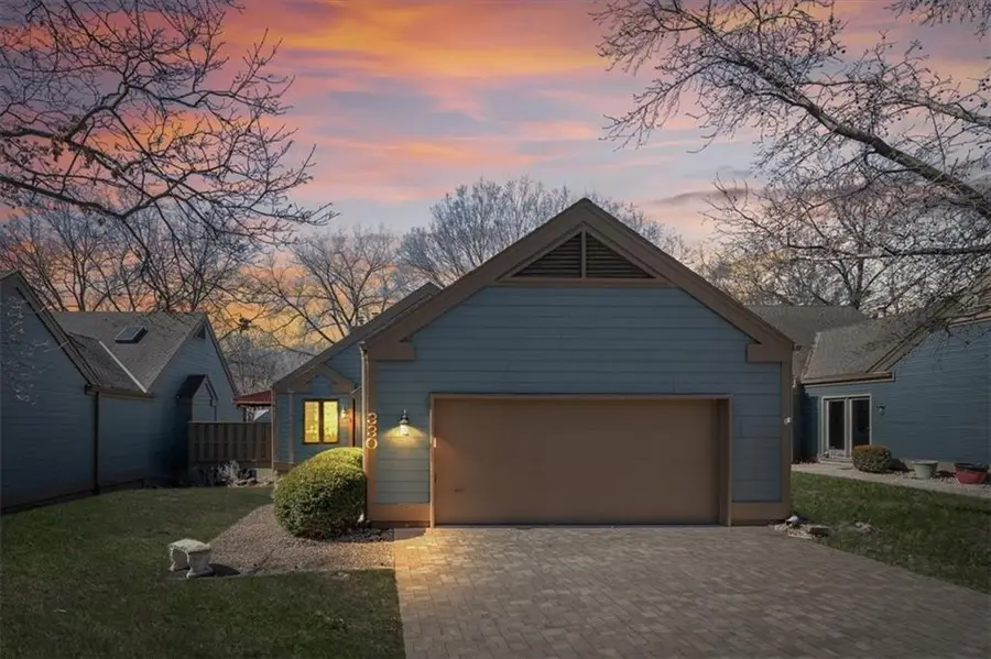 330 Lakeside Drive, Liberty, MO 64068 - #2