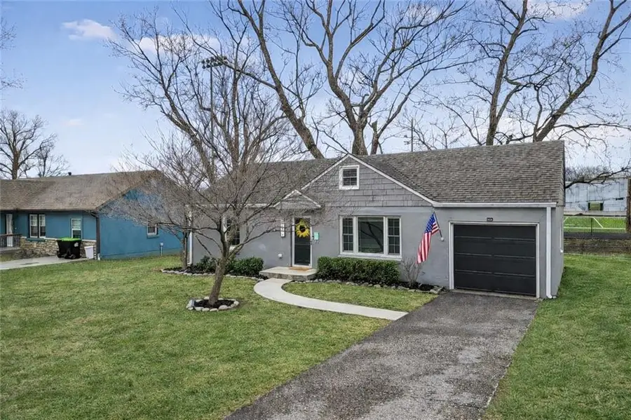 5048 Canterbury Street, Roeland Park, KS 66205 - #3