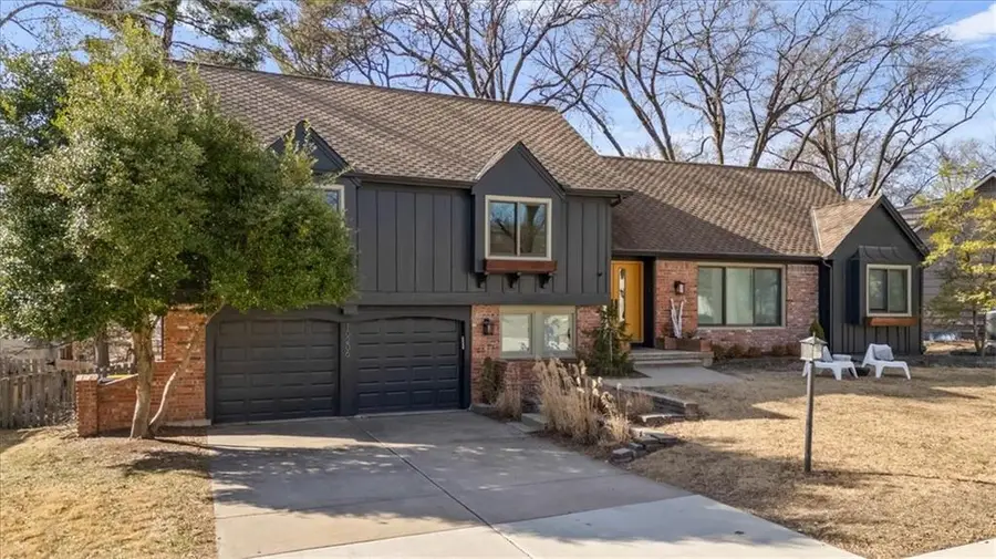 10206 Linden Street, Overland Park, KS 66207 - #2