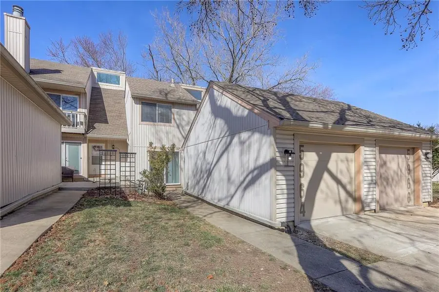 5964 N Kansas Avenue, Gladstone, MO 64119 - #2