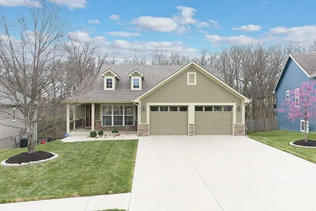 16719 Ruby Way, Basehor, KS 66007 - #1