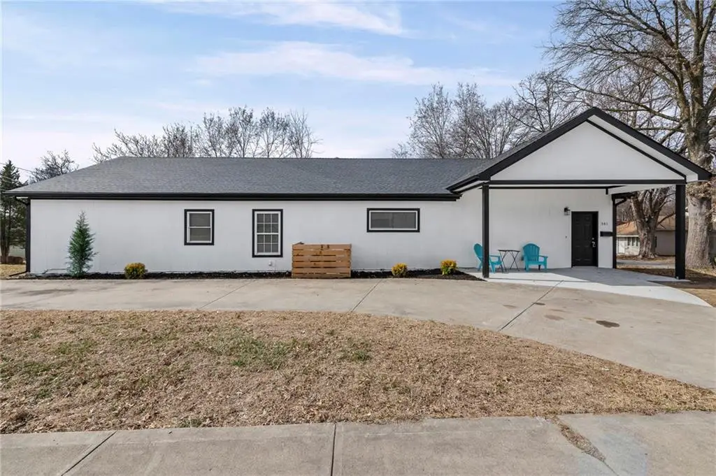 301 Ottawa Street, Leavenworth, KS 66048 - #1