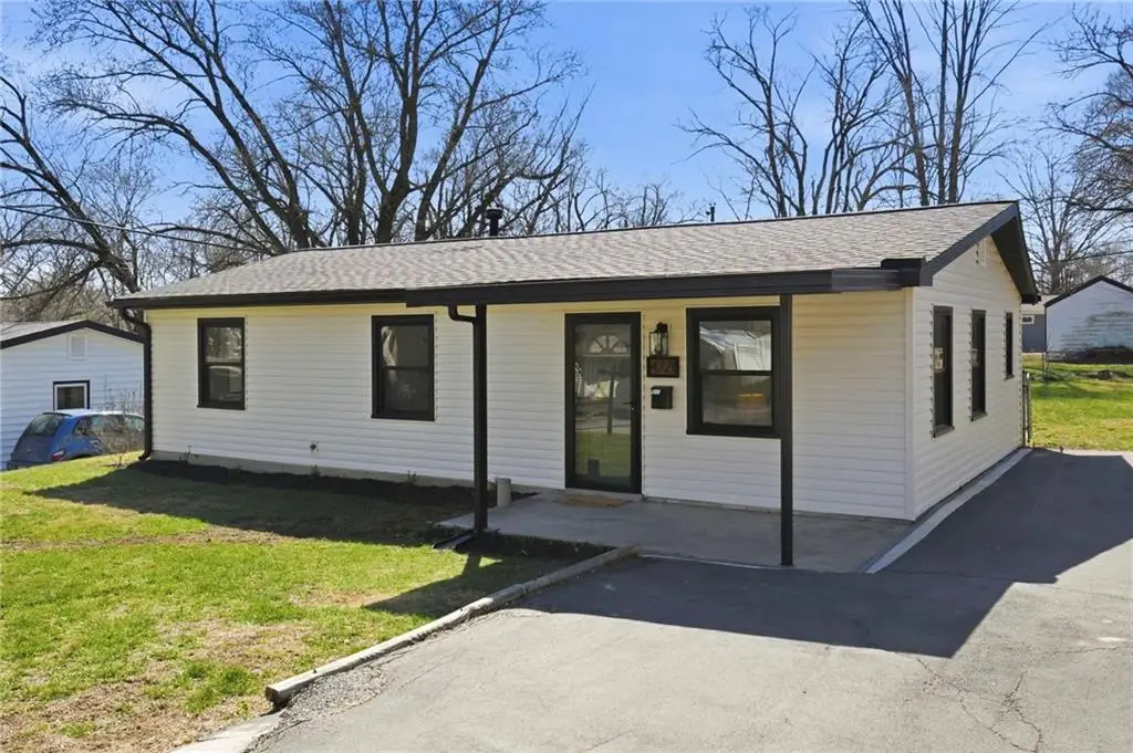 4721 Oak Grove Road, Kansas City, KS 66106 - #1