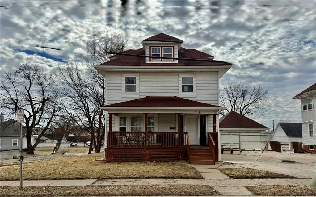 304 W 7th Street, Maryville, MO 64468 - #1