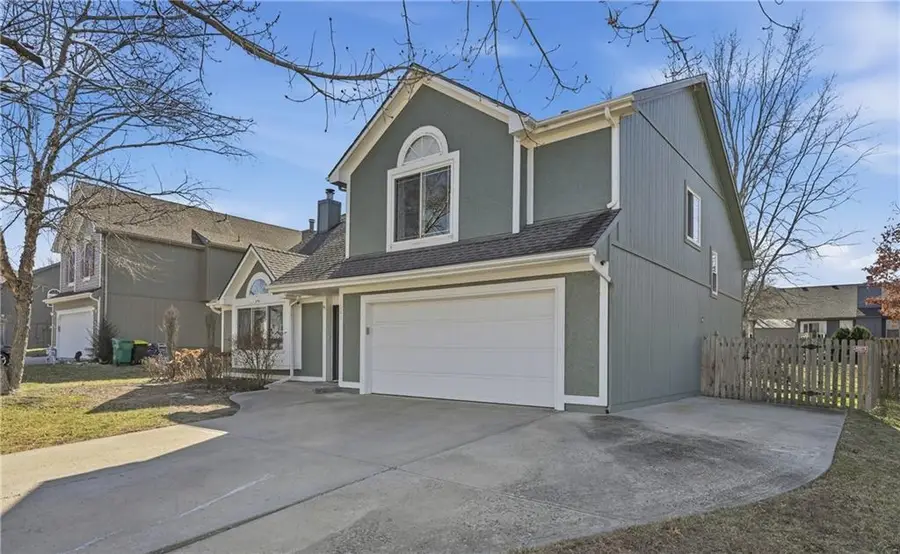 1001 N 2nd Street E, Louisburg, KS 66053 - #3