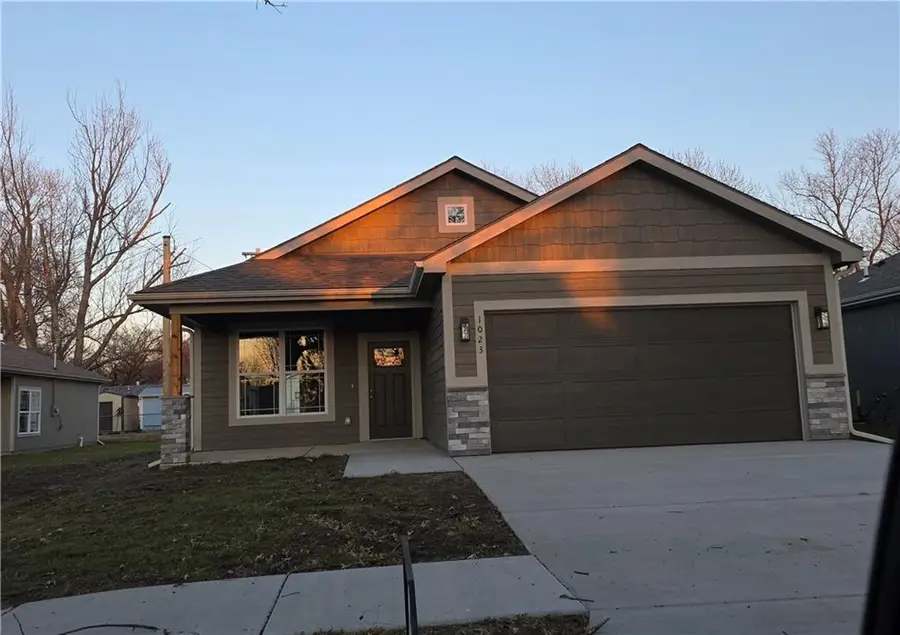 1023 S Olive Street, Ottawa, KS 66067 - #2