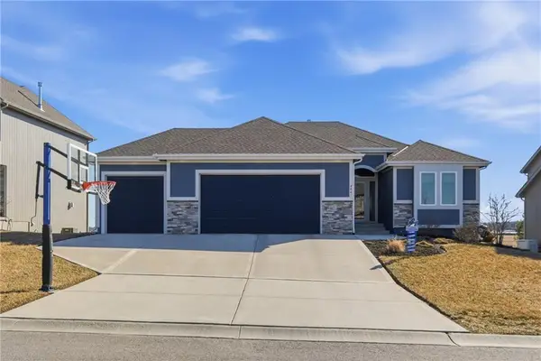 4841 Shady Bend Road, Leavenworth, KS 66048