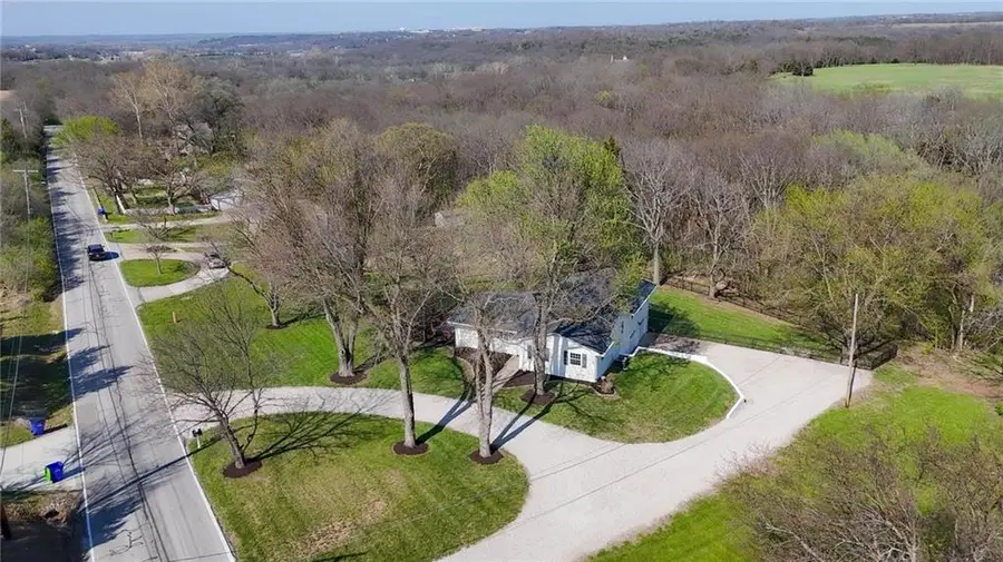 7823 Woodland Drive, Shawnee, KS 66218 - #3