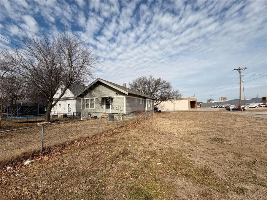 103 W Kansas Street, Pittsburg, KS 66762 - #3