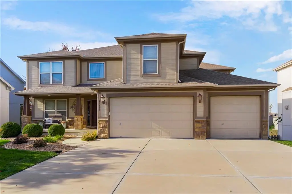 10312 N Tullis Drive, Kansas City, MO 64157 - #1