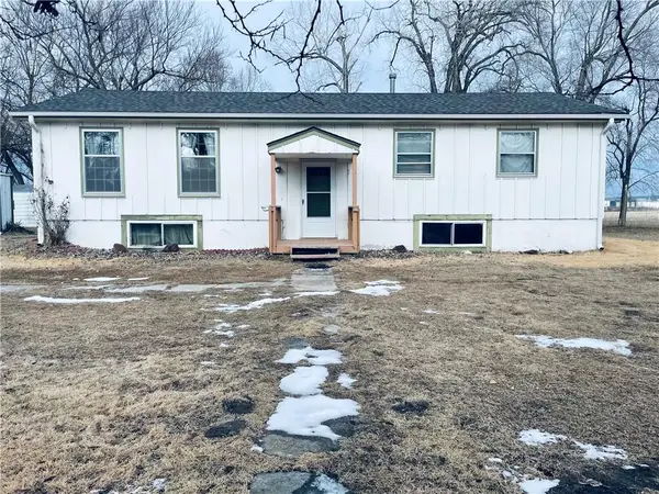 4722 Prairie Avenue, Shawnee, KS 66226