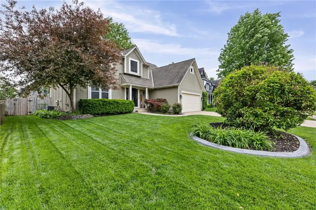 15567 S Apache Circle, Olathe, KS 66062 - #1