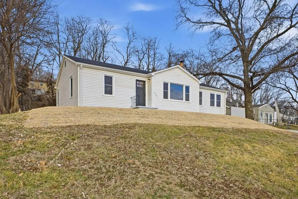 2601 Commercial Street, Saint Joseph, MO 64503 - #1