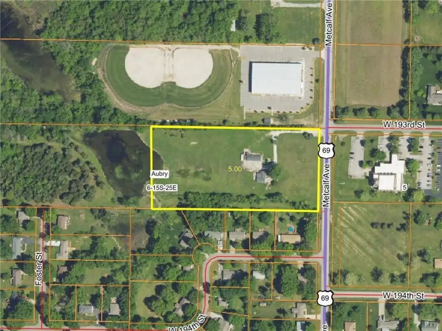 19310 Metcalf Avenue, Stilwell, KS 66085 - #3