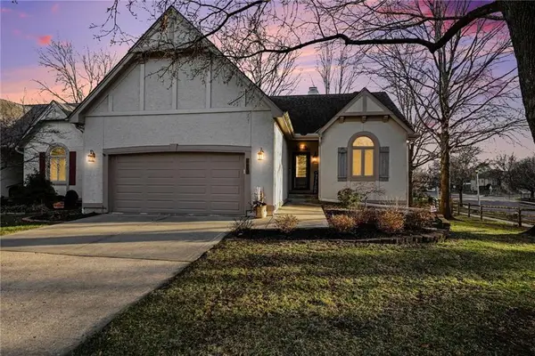 7865 W 118 Terrace, Overland Park, KS 66210