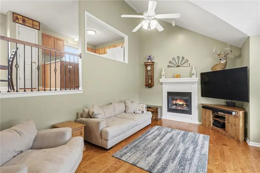 17150 Oakley Street, Gardner, KS 66030 - #3