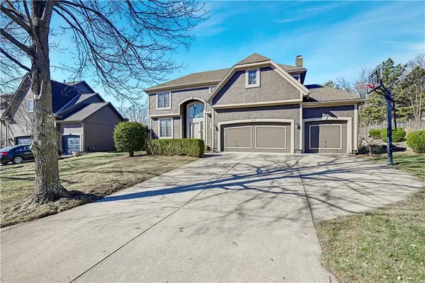 11912 Gillette Street, Overland Park, KS 66213