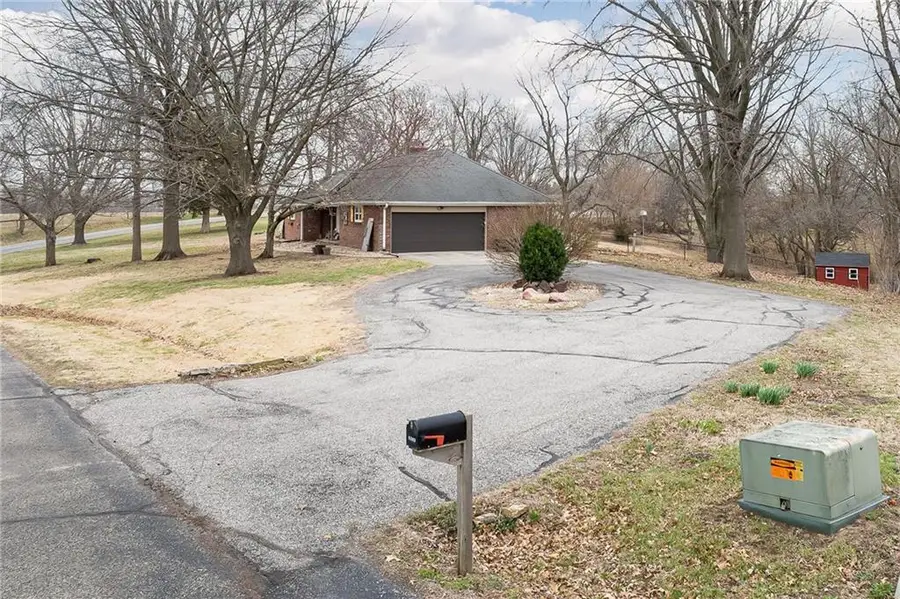 5303 Osage Drive, Saint Joseph, MO 64503 - #2