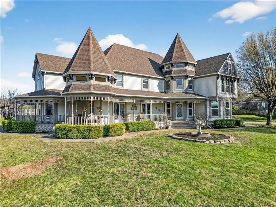 15401 Antioch Road, Overland Park, KS 66221 - #2