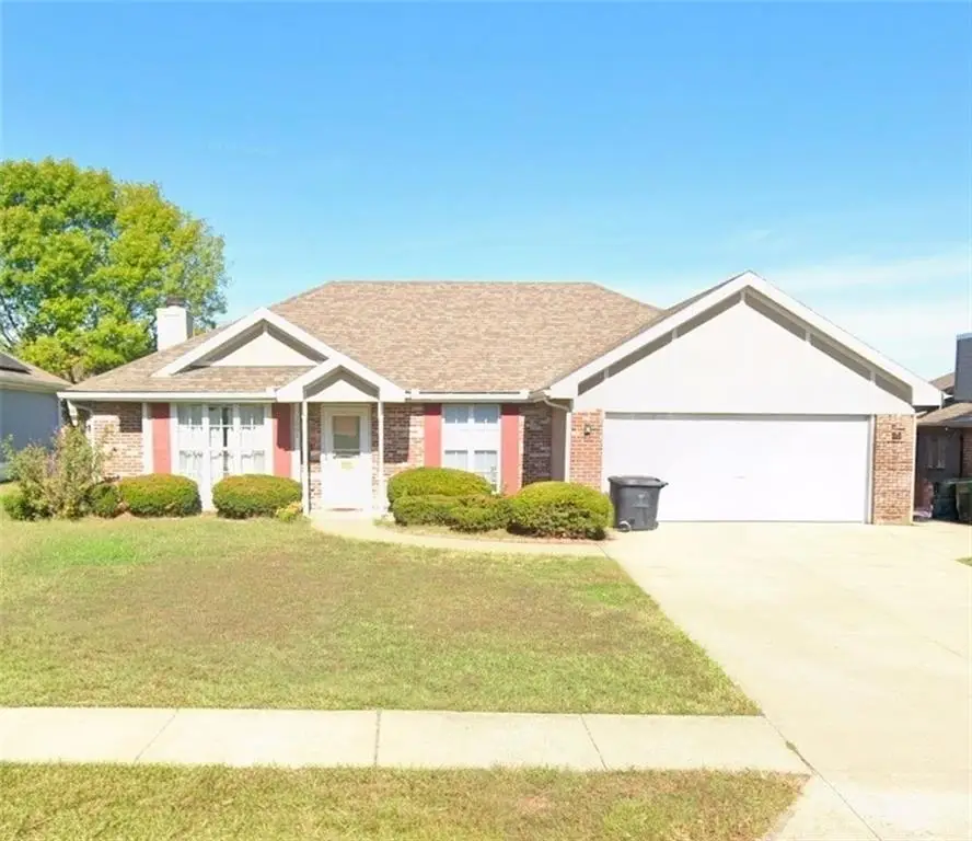 1007 Foxridge Drive, Warrensburg, MO 64093 - #1