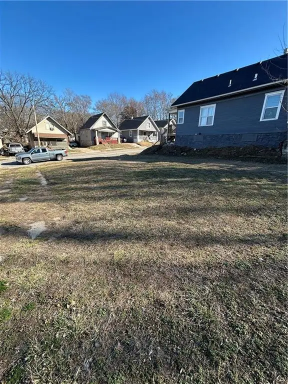 2332 Lister Avenue, Kansas City, MO 64127 - #1