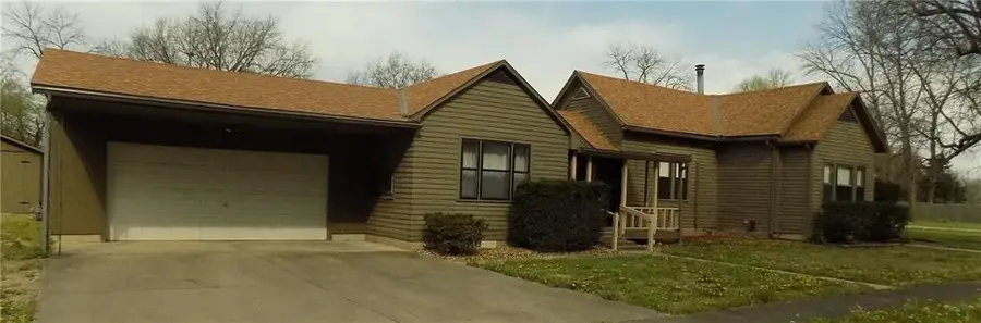 101 W Walnut Street, Rich Hill, MO 64779 - #2