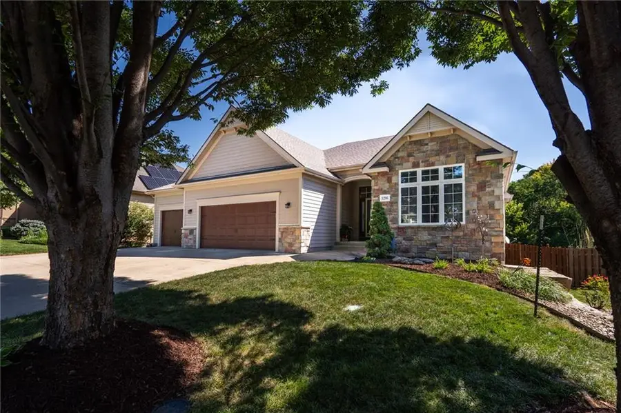 1216 Waverly Drive, Lawrence, KS 66049 - #2