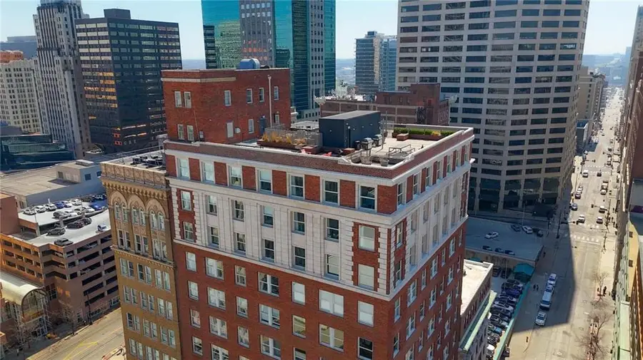 21 W 10th Street #4C, Kansas City, MO 64105 - #2