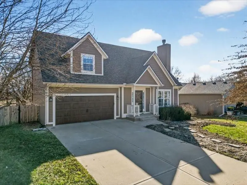 20493 W 221st Street, Spring Hill, KS 66083 - #3